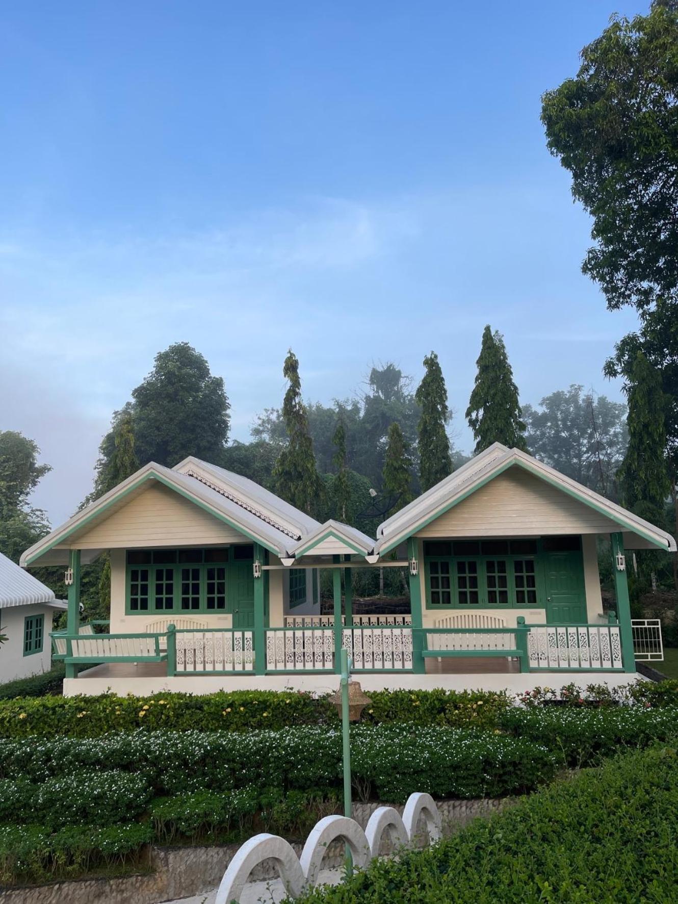 סאי יוק Baanpufa Resort מראה חיצוני תמונה